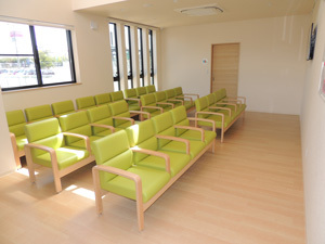 きのうち整形外科クリニック待合室